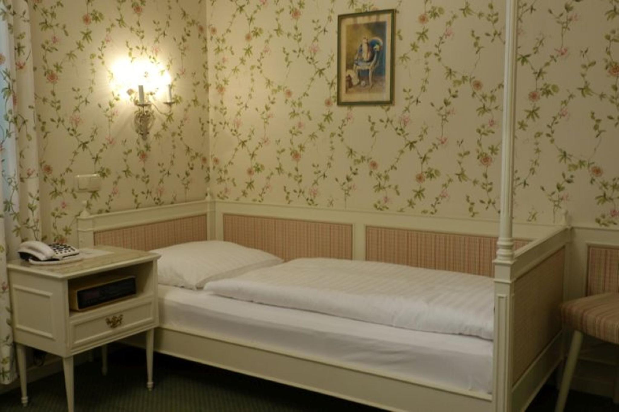 ホテル ホヘンスタッフェン 写真