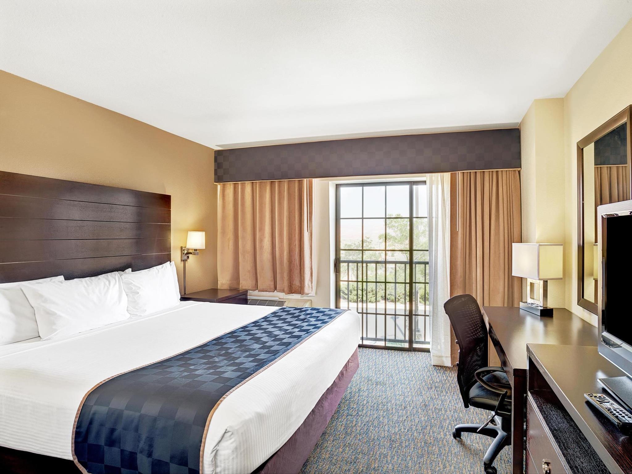 デイズ イン & スイーツ バイ ウィンダム ページ レイク パウエル 写真