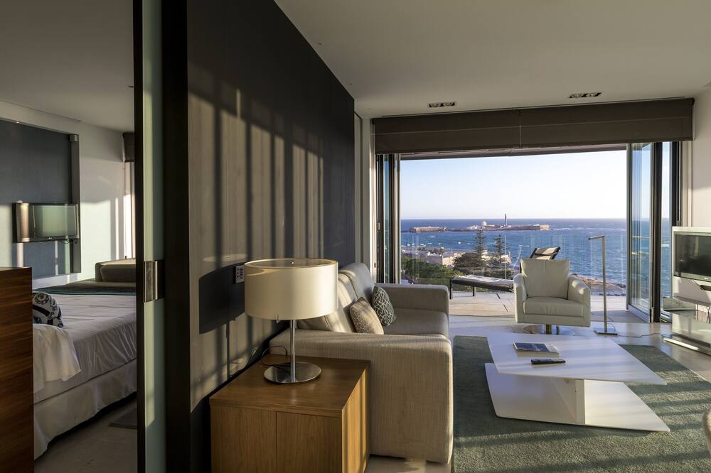 パラドール デ カディス 写真