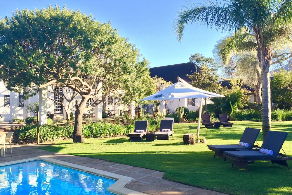 アルバーン ゲストハウス 写真