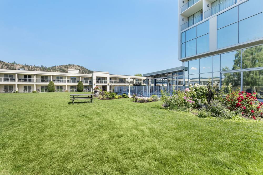 Best Western Plus Kelowna Hotel & Suites 写真