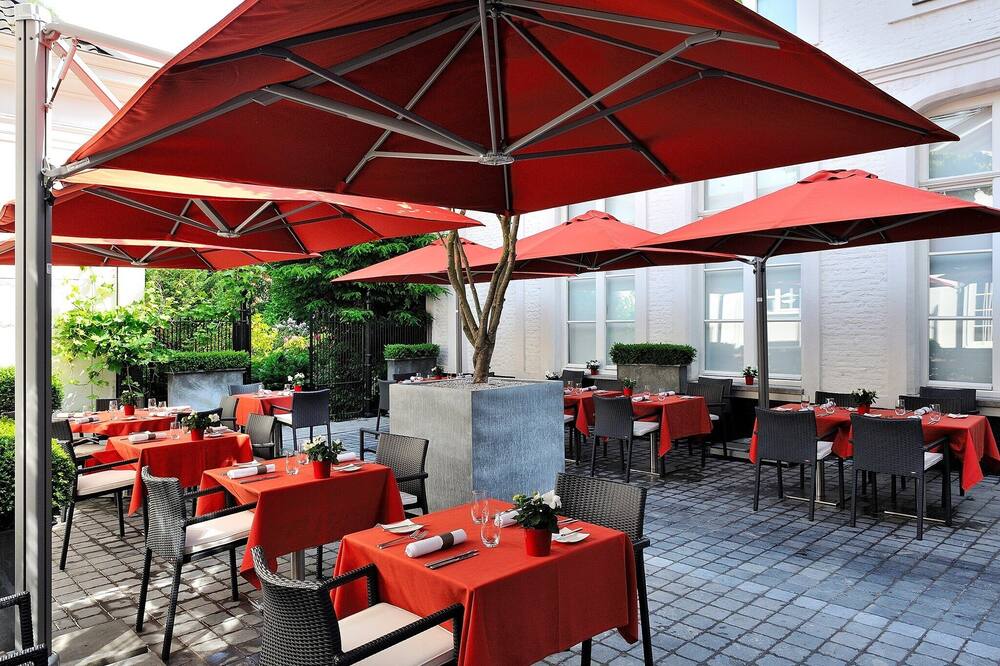 ホテル メッセネ 写真