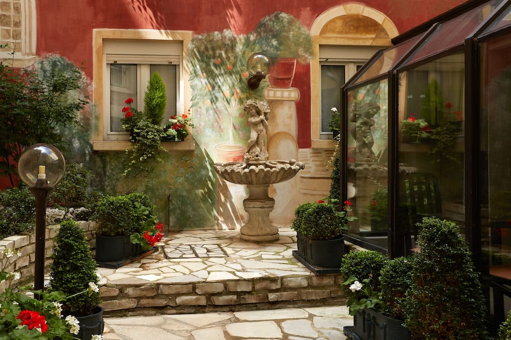 オテル ボーグルネール サン シャルル トゥール エッフェル 写真