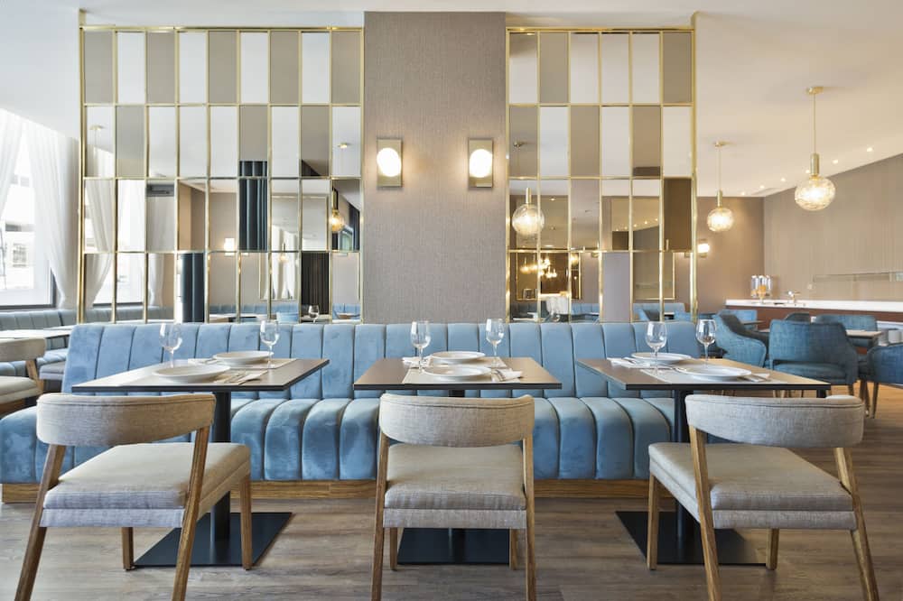 ホテル アクタ ザ アベニュー 写真