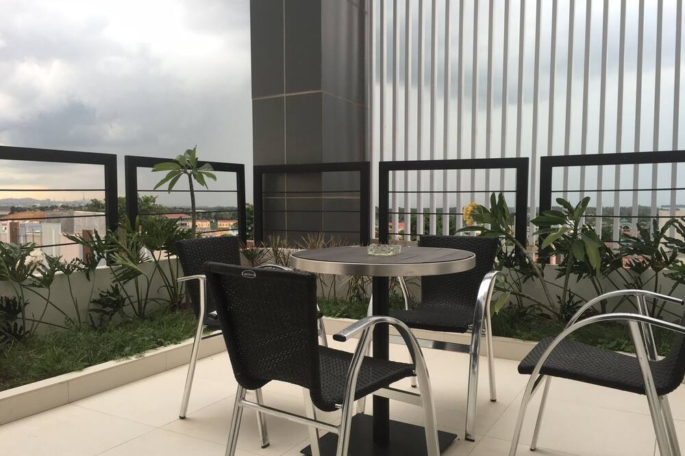 オーエス ホテル エアポート バタム 写真