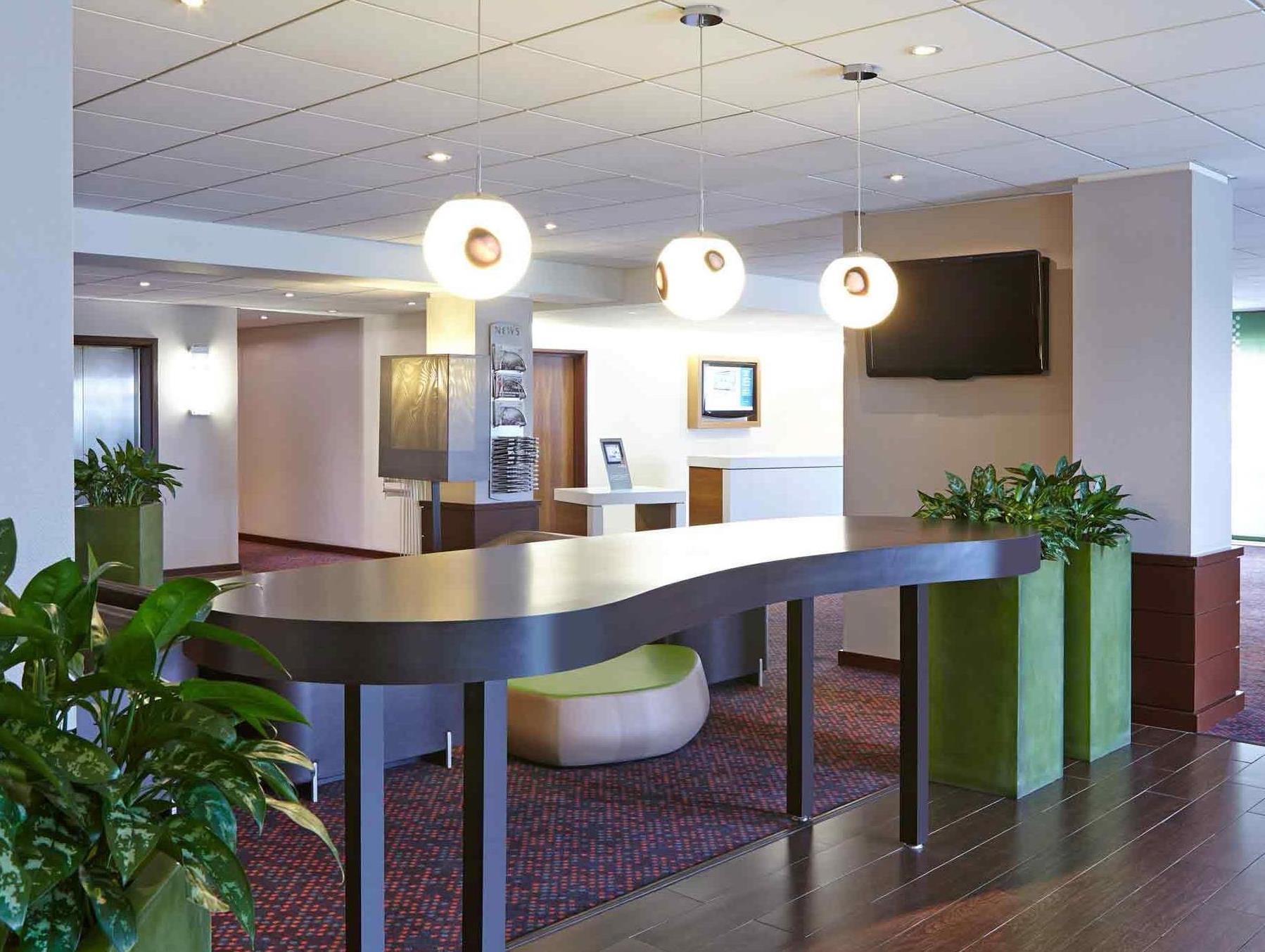 ノボテル ウルヴァーハンプトン シティ センター ホテル 写真