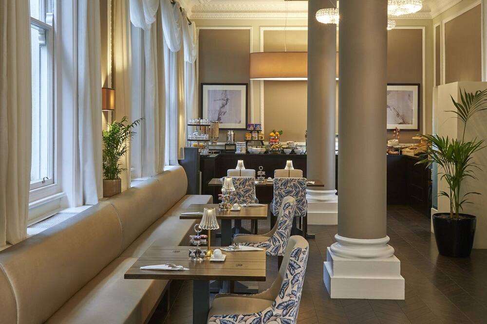 フレイザー スイーツ クイーンズ ゲート 写真