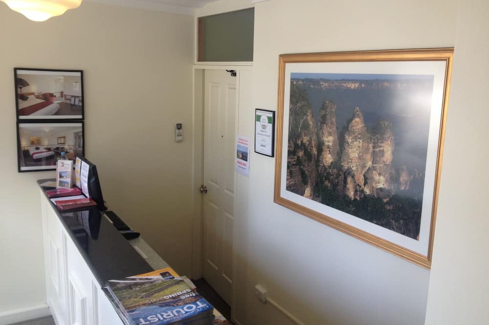 ザ 3 エクスプロラーズ モーテル 写真