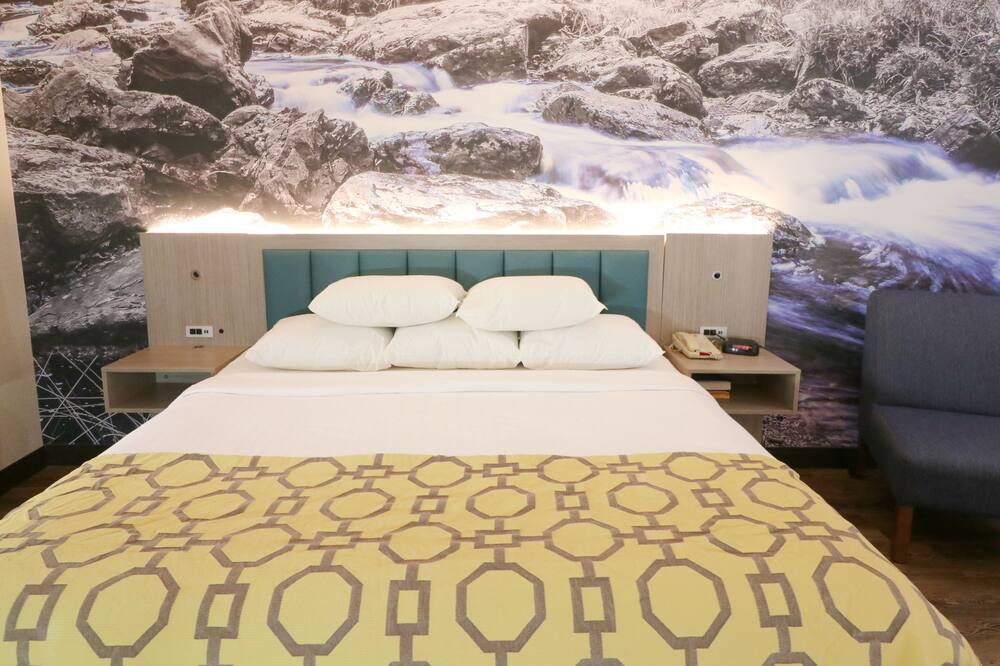 ベイモント バイ ウィンダム ガットリンバーグ オン ザ リバー 写真