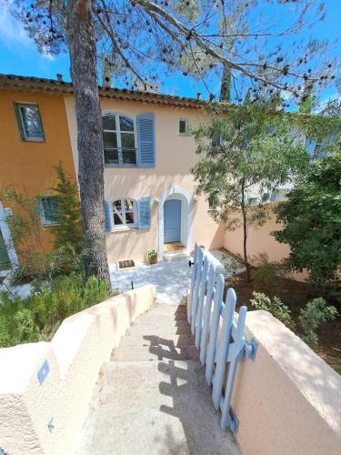 La villa Charles Grimaud Les Restanques Golf de Saint Tropez 写真