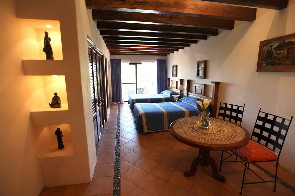 ホテル ルナタ 5th アベニュー 写真