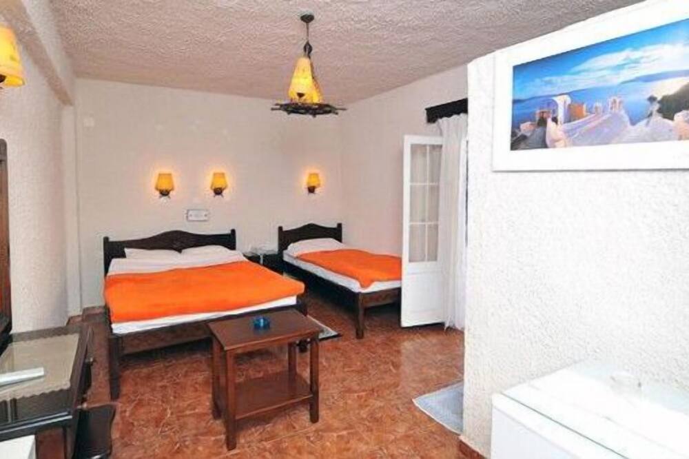 ホテル ポルト ペリッサ 写真