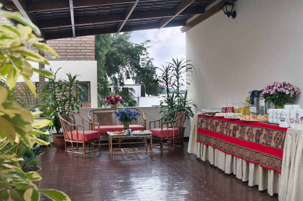 サン イシドロ  イン 写真