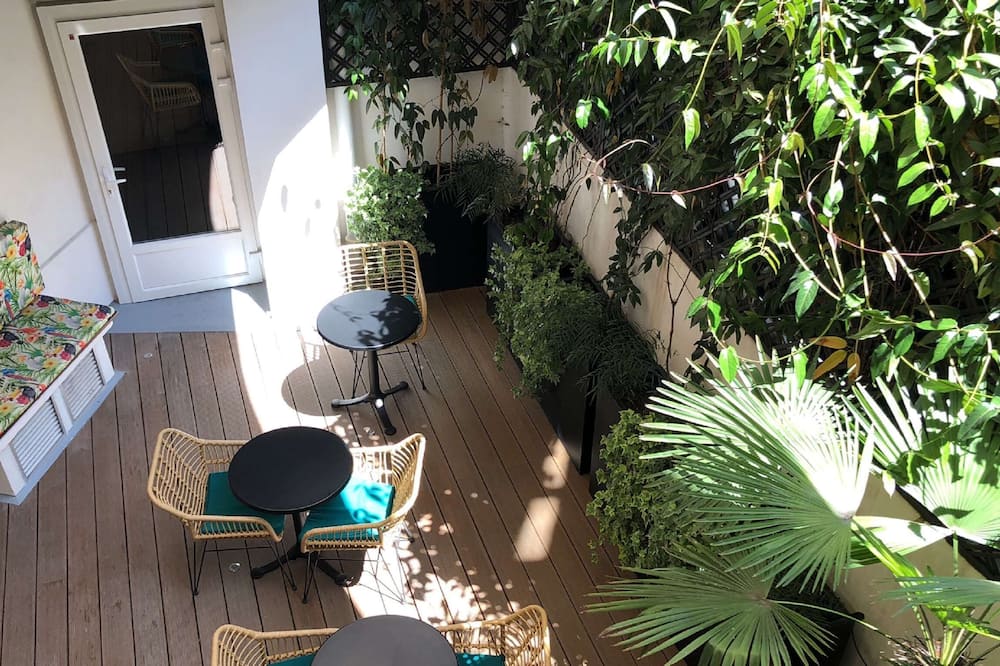 ホテル アポロニア パリ モンマルトル シュア ホテル コレクション バイ BW 写真