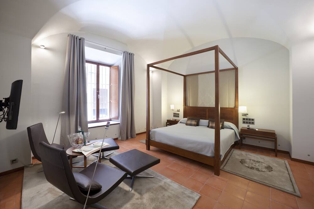 パラドール カセレス 写真