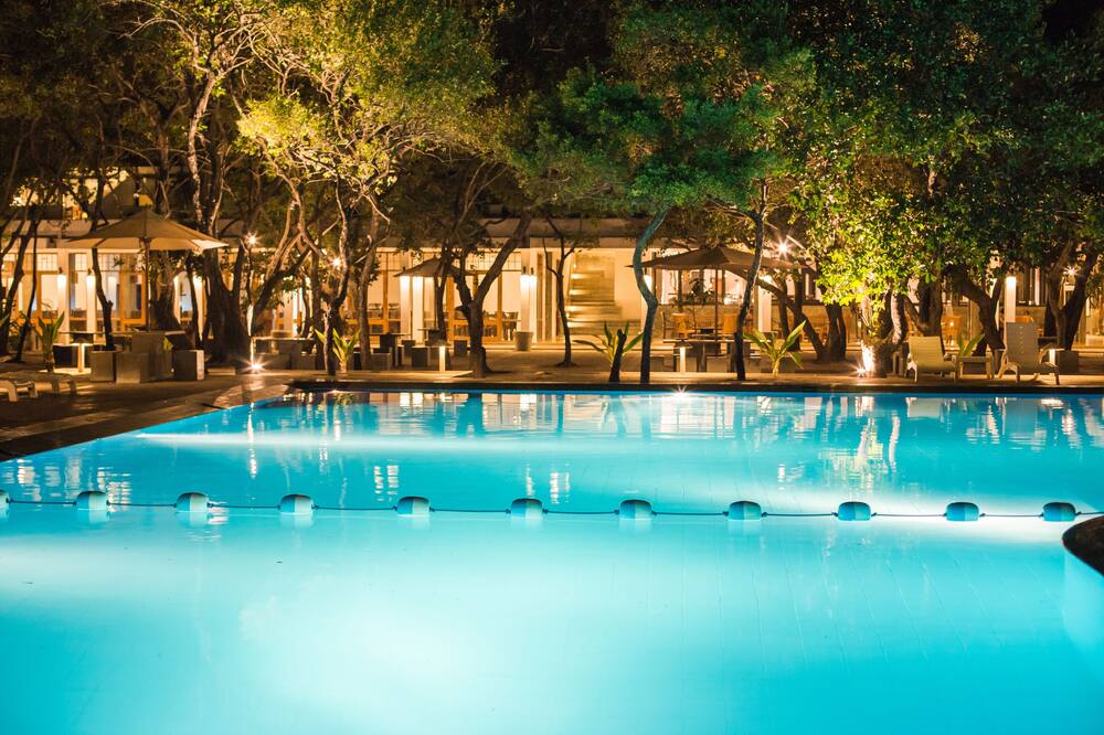 ニラヴェリ ビーチ ホテル 写真