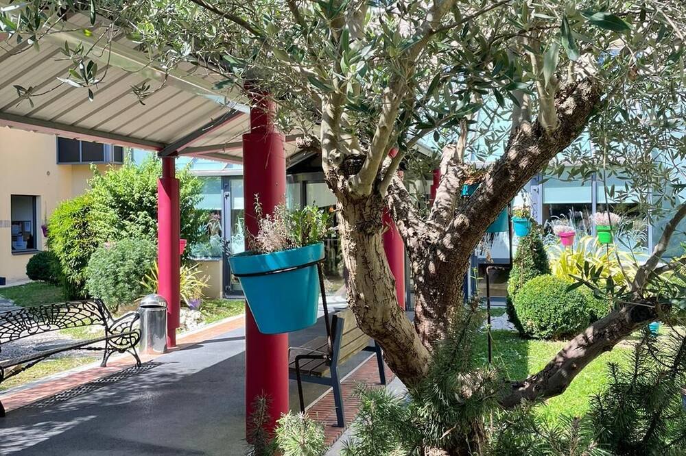 アイデン バイ ベスト ウェスタン パリ ロワシー CDG 写真