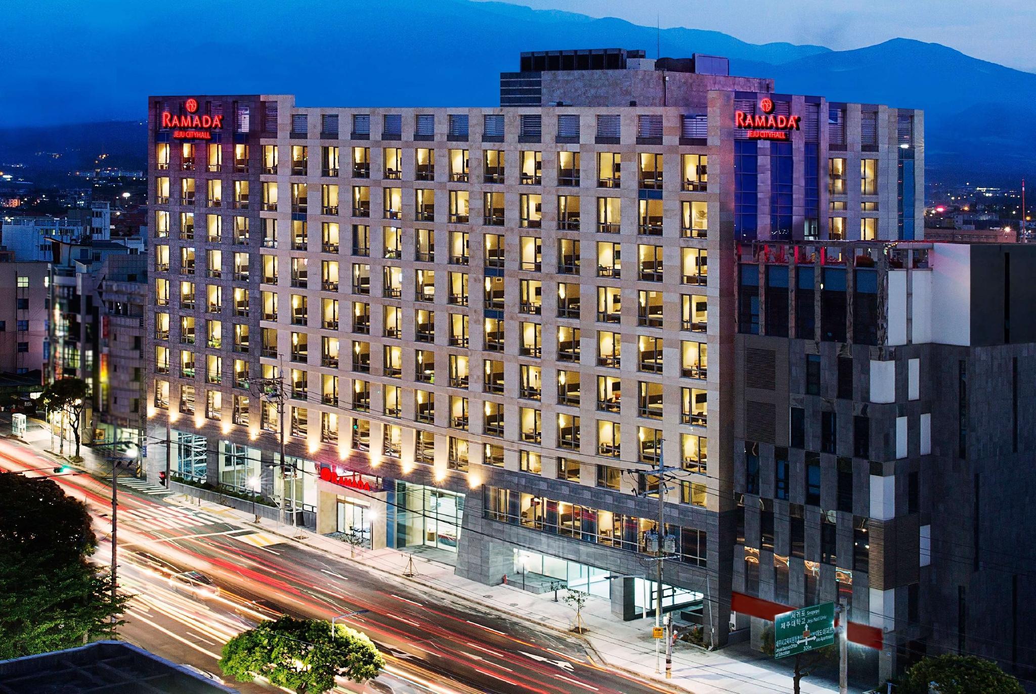 ラマダ チェジュ シティホール 写真