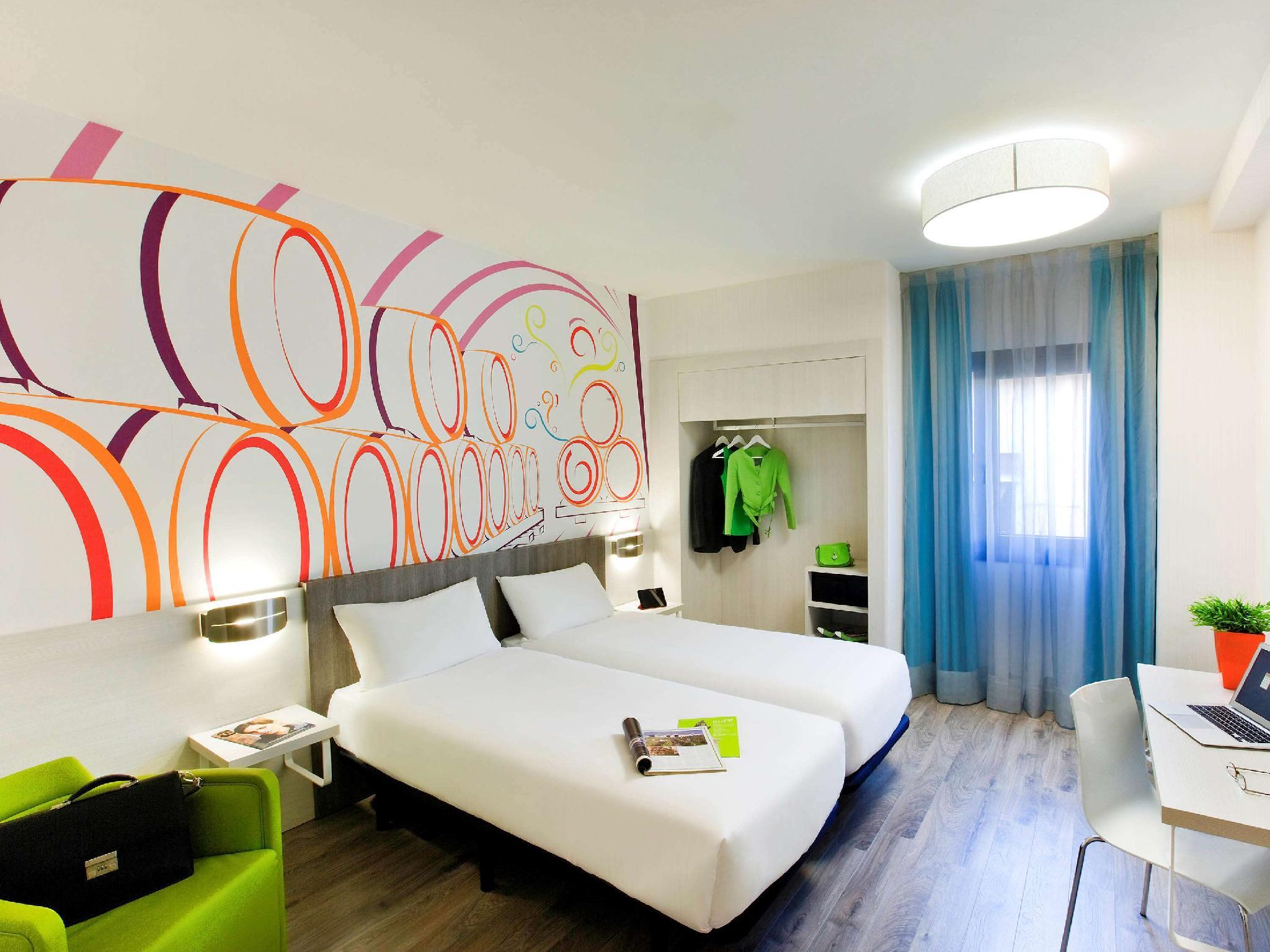 ibis Styles Madrid Prado 写真