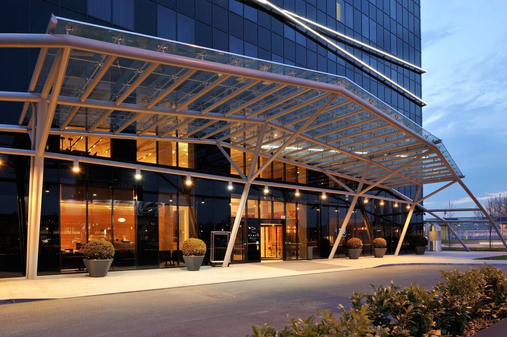 ラディソン ブル プラザ ホテル 写真