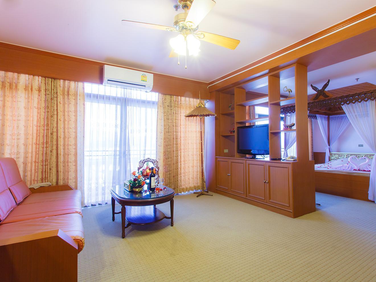 ワン トーン ホテル メーサイ 写真