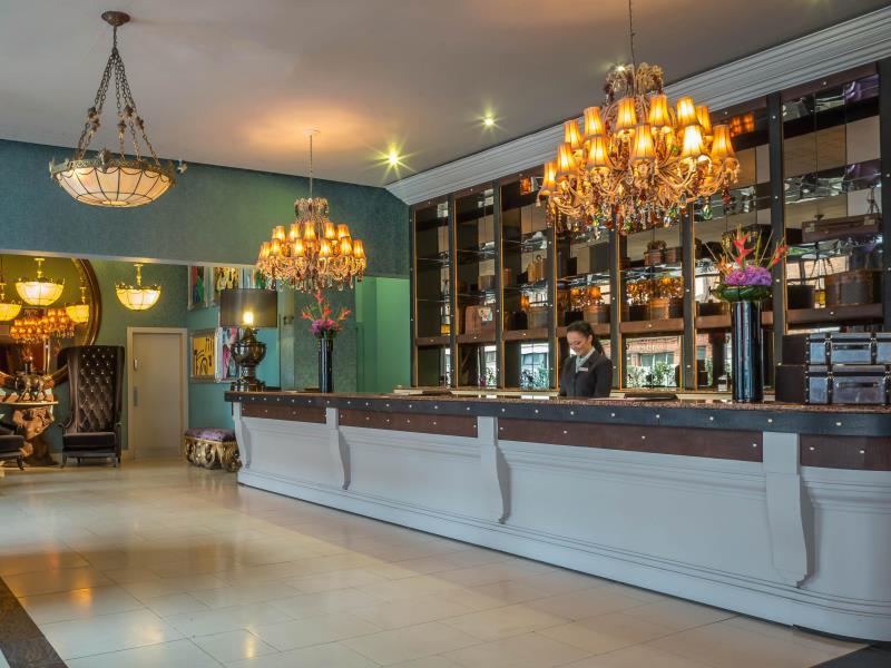 トリニティ シティ ホテル 写真