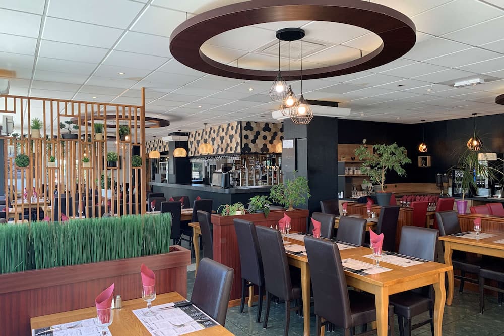 キリヤード ディレクト ディジョン ノール - ゼニス - トワゾン ドール 写真