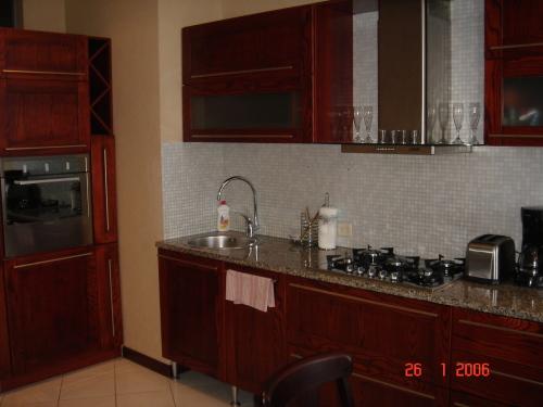 ロメオ ファミリー アパートメンツ 写真