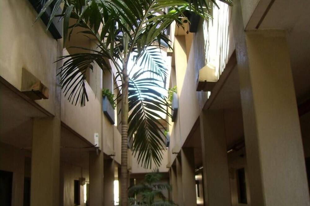 グアム エアポート ホテル 写真