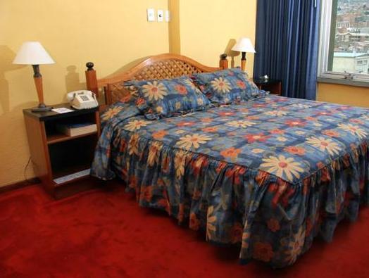 ホテル グロリア ラ パス 写真