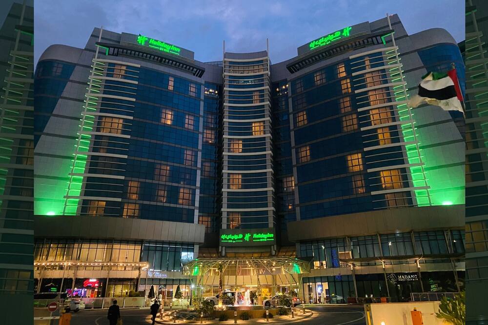 ホリデイ イン アブダビ バイ IHG 写真