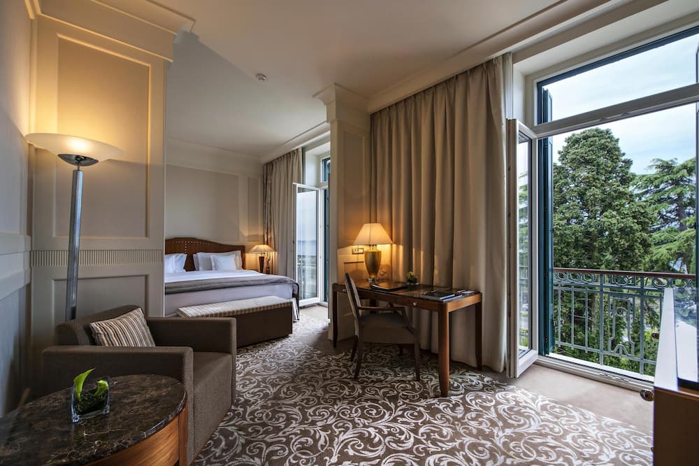 ホテル ケンピンスキー パレス ポルトロツ 写真