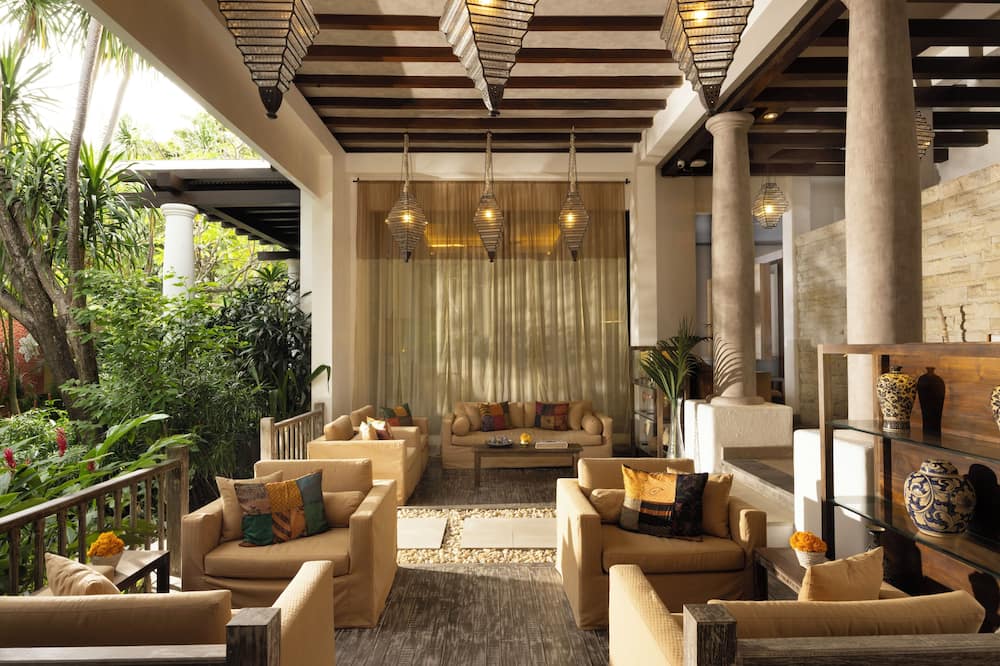 アラヤ デダウン クタ 写真