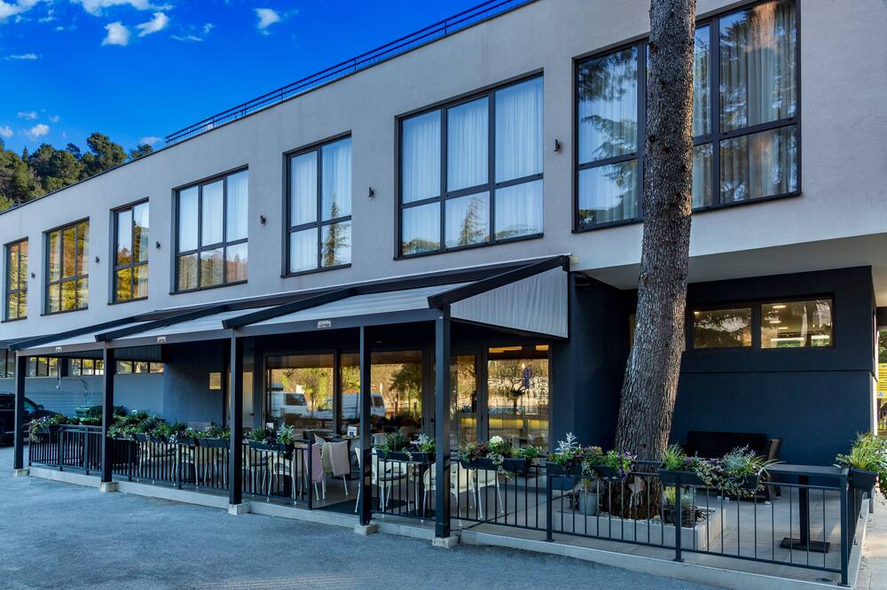 Apartments & Rooms Preelook 写真