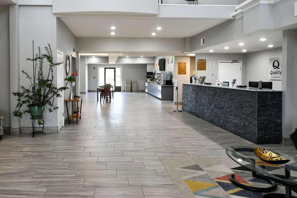 クオリティ イン & スイーツ ブルックス ルイビル サウス 写真