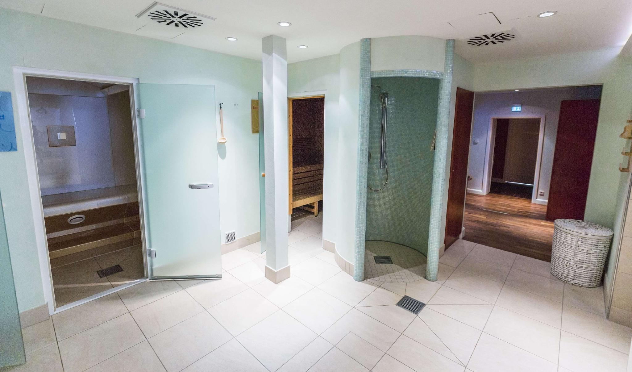 HELIOPARK Bad Hotel Zum Hirsch 写真