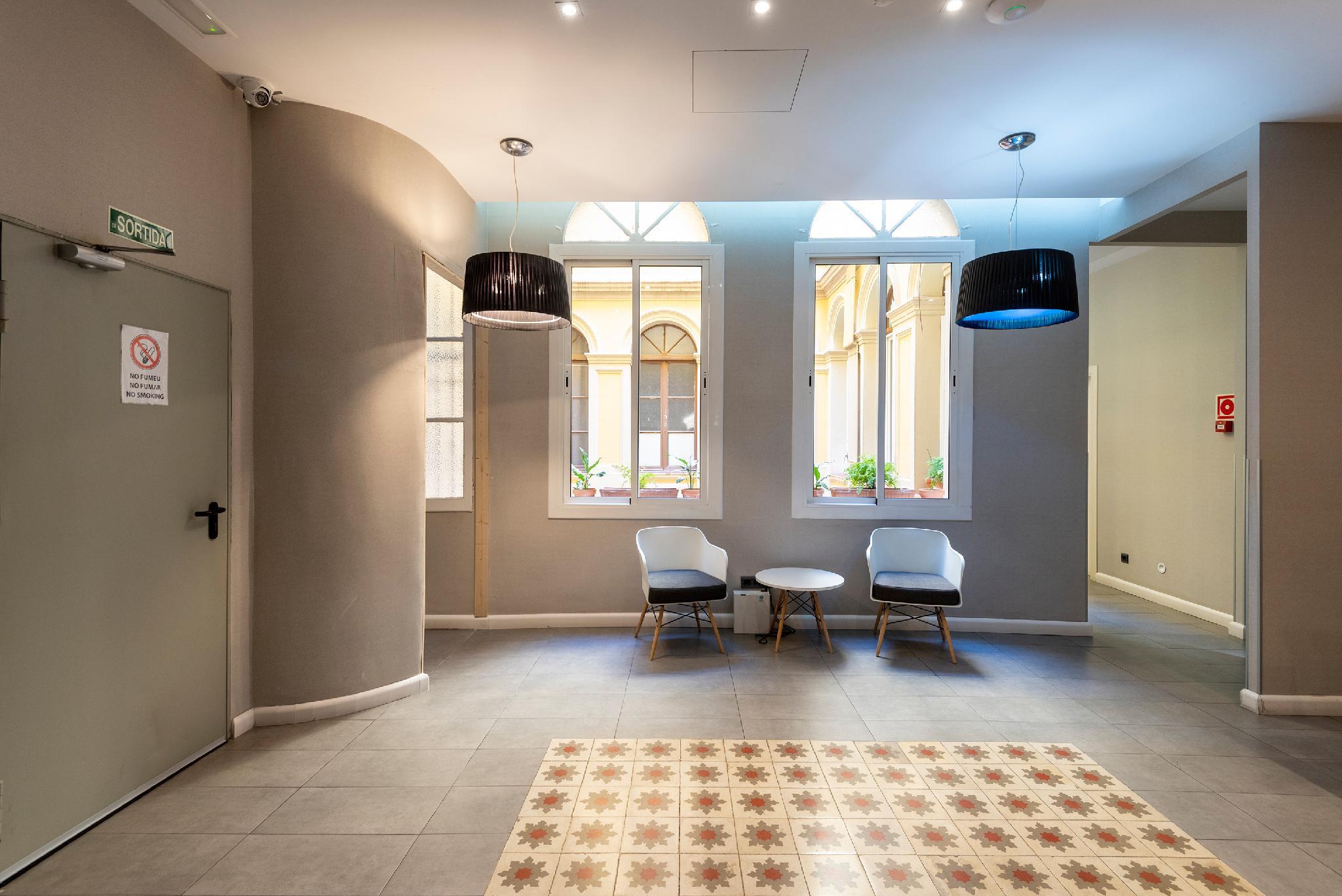 プラザ ゴヤ ルームズ 写真