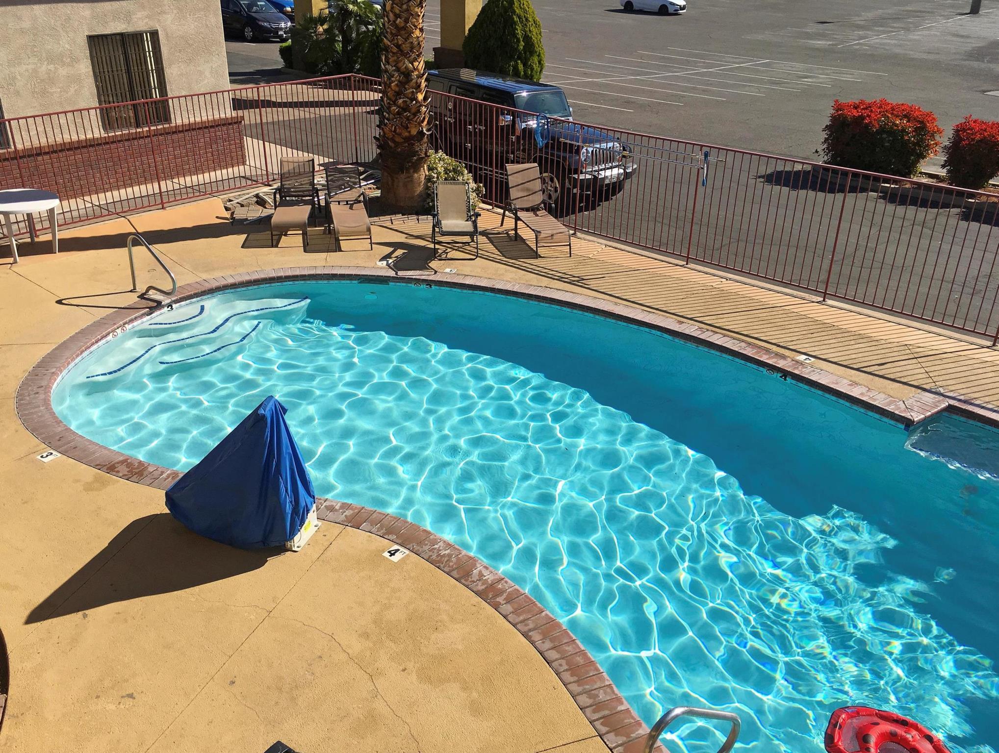 アメリカズ ベスト インズ セント ジョージ 写真