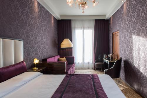 Locanda Leon Bianco on the Grand Canal 写真