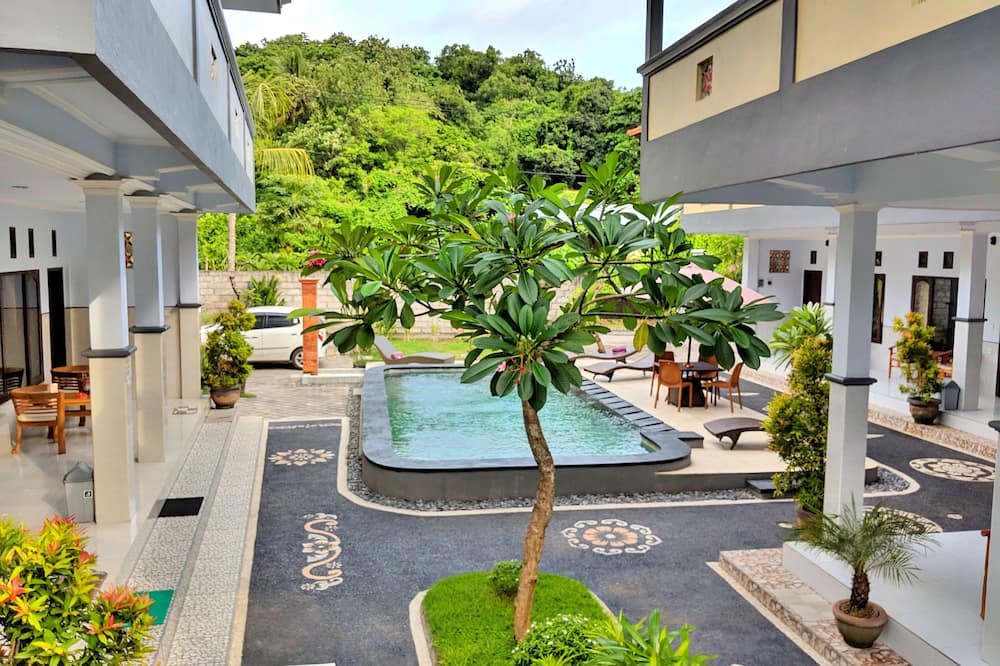 スランガン イン ミンバー 写真