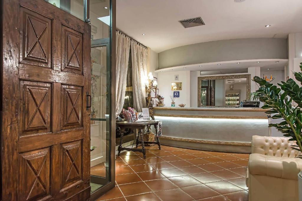 ホテル アトランティック パレス 写真