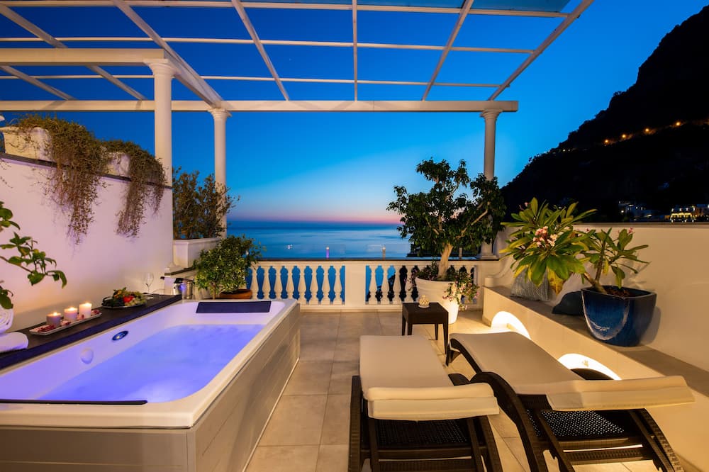 ホテル ヴィラ ガブリーサ 写真