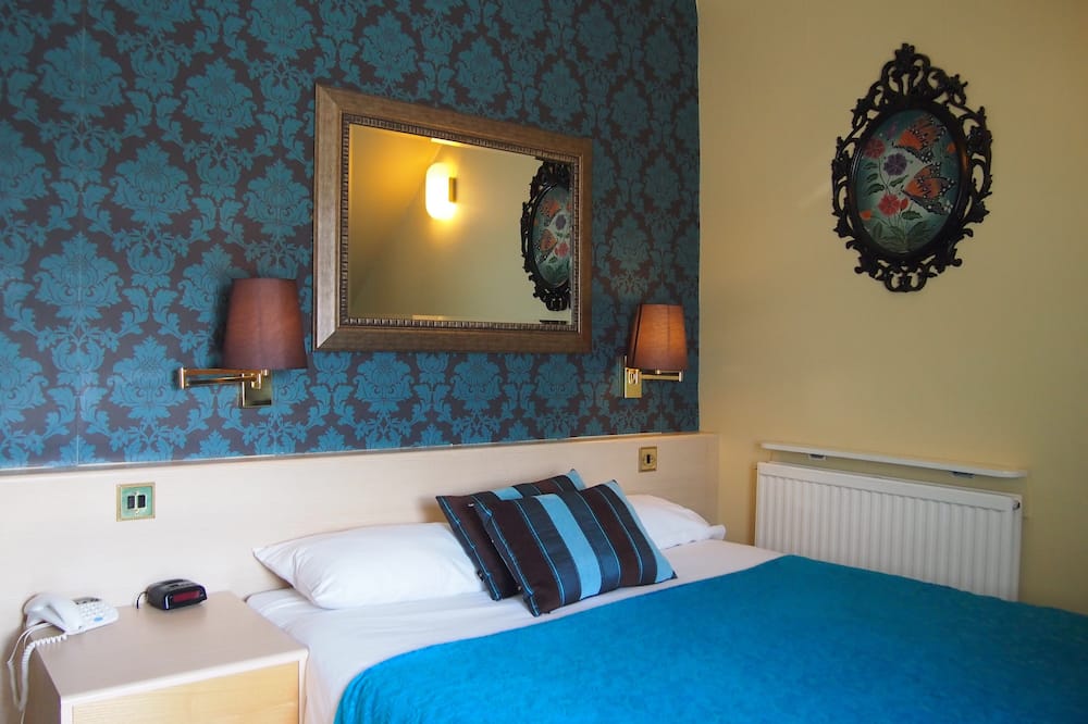 ティスル ホテル 写真