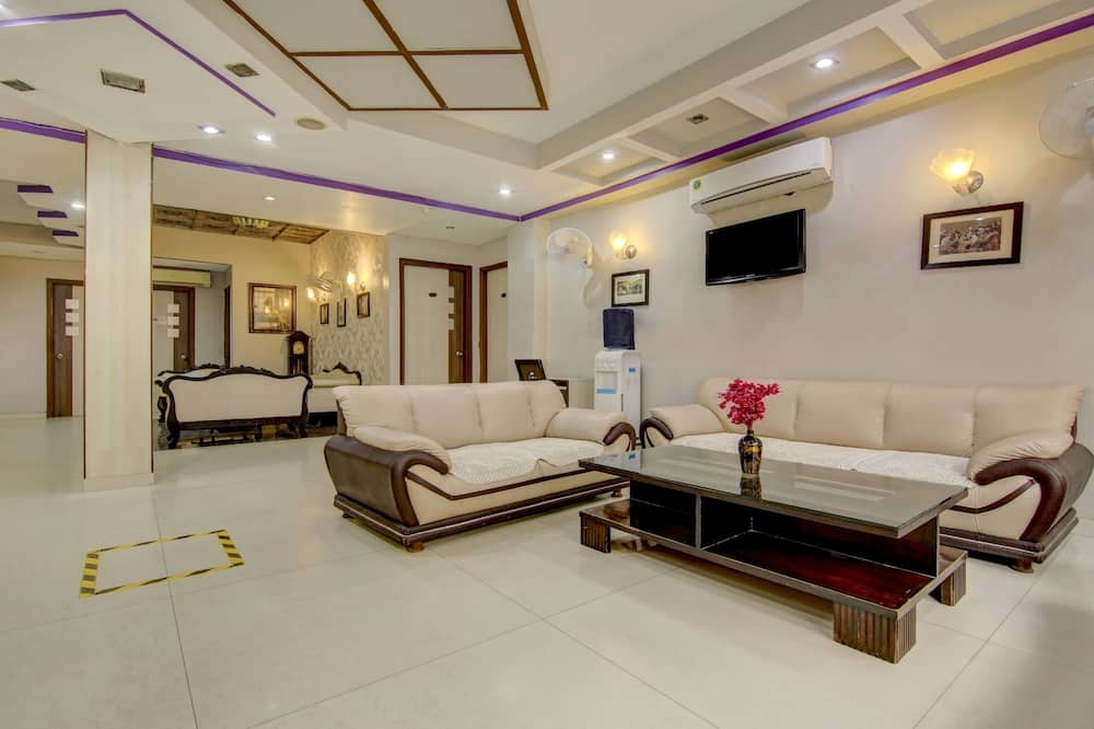 ツリーボ ロックウェル プラザ 写真