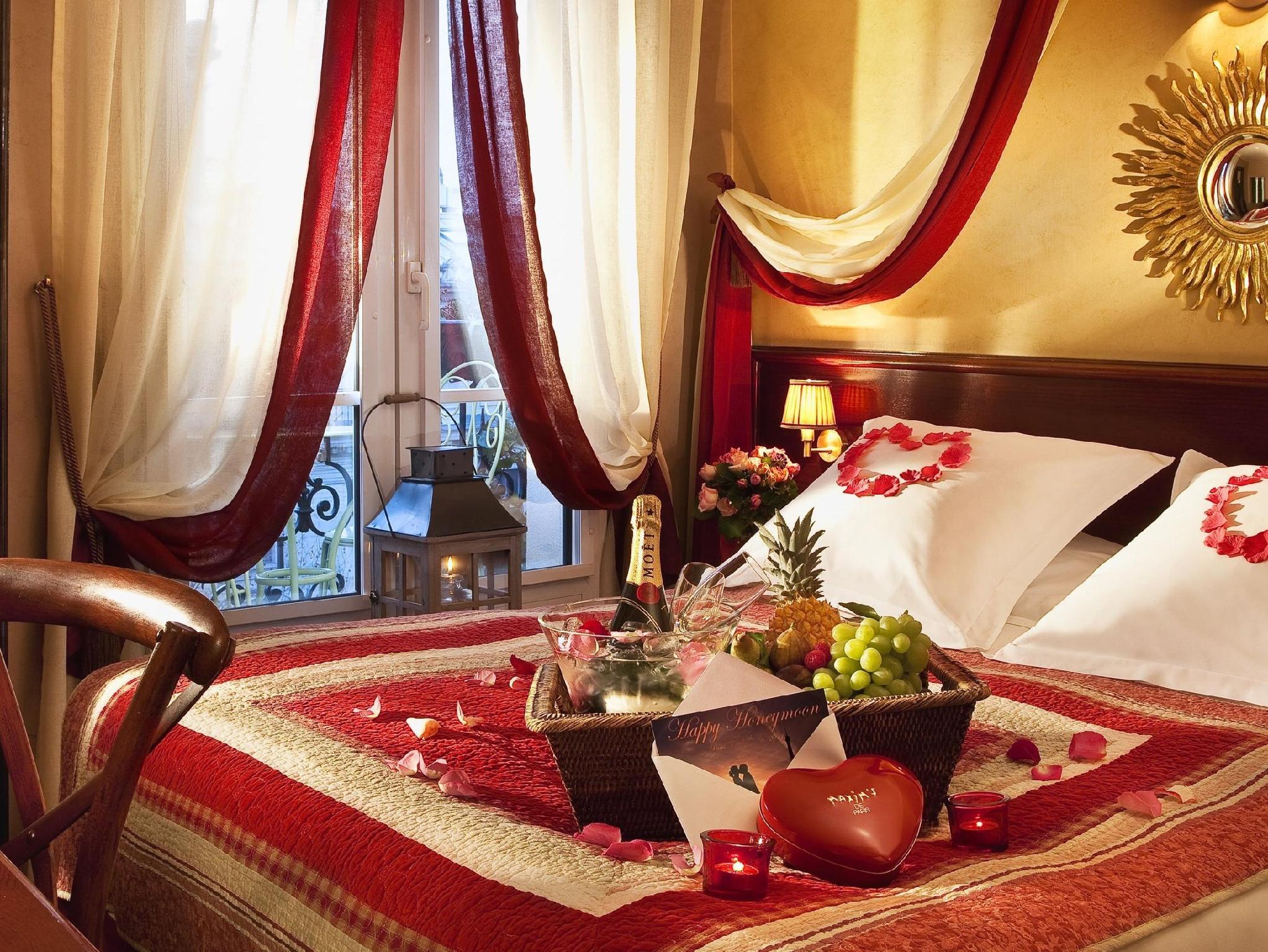 ホテル ブリタニック 写真