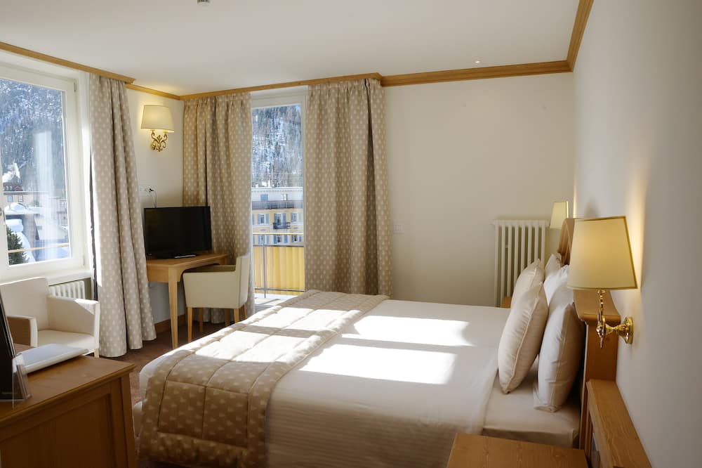 ホテル シュヴァイツァーホフ ポントレジーナ 写真