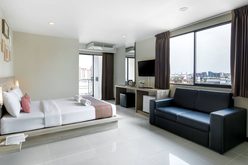 ダイアモンド レジデンス ラッチャダー 写真