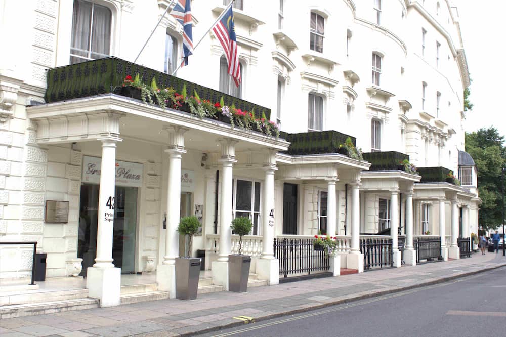 グランド プラザ サービス アパートメンツ 写真