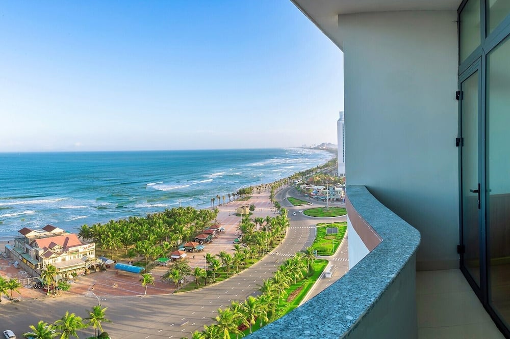 ルナー ホテル ダナン 写真