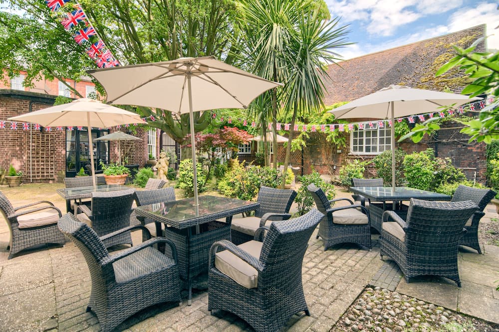 メルキュール ソールズベリー ホワイト ハート ホテル 写真